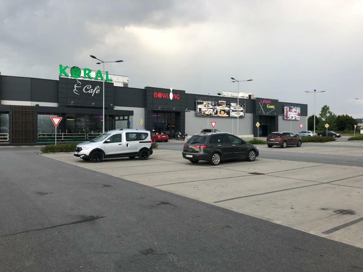 Apartment Tekelova 95M2 Prešov Esterno foto