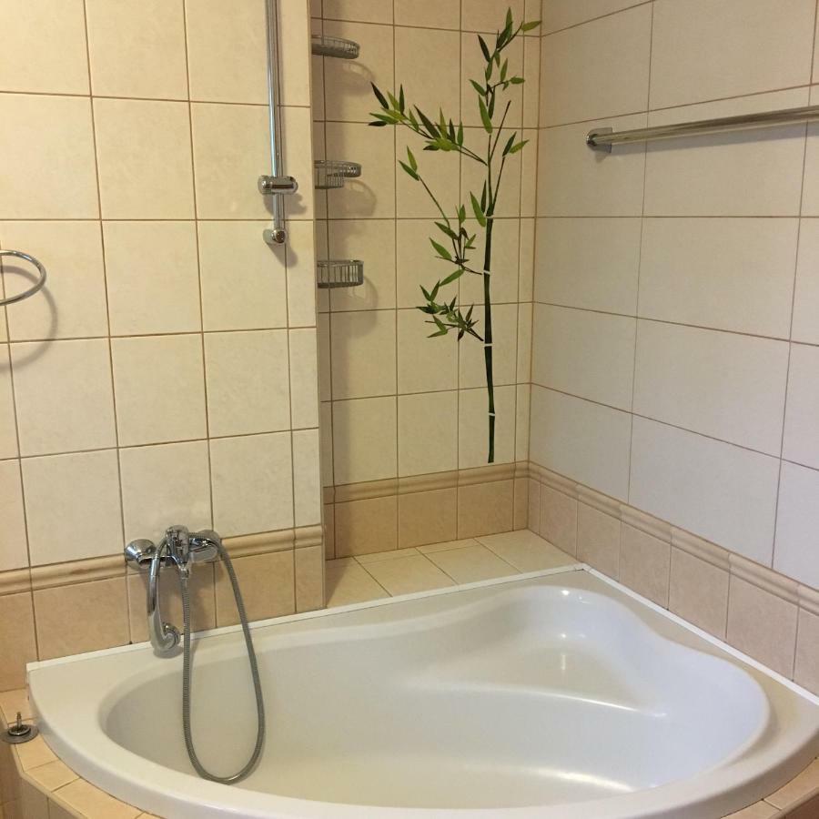 Apartment Tekelova 95M2 Prešov Esterno foto