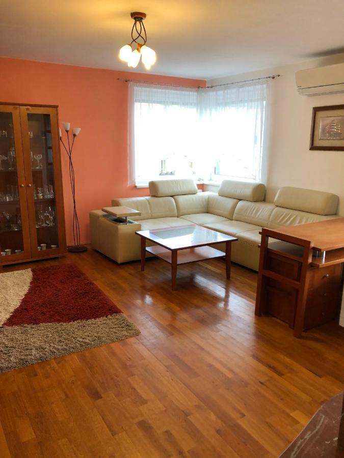 Apartment Tekelova 95M2 Prešov Esterno foto